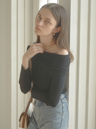 Minimal off shoulder gbvX